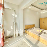 Căn Hộ 2 Phòng Ngủ Quận 5 - Trục Đường Võ Văn Kiệt Đi Trung Tâm 5 - 10 Phút Đi Xe - Thang Máy