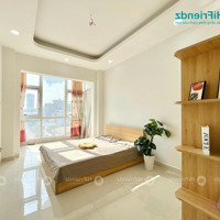 Căn Hộ 2 Phòng Ngủ Quận 5 - Trục Đường Võ Văn Kiệt Đi Trung Tâm 5 - 10 Phút Đi Xe - Thang Máy