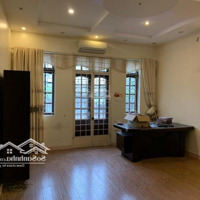Cho Thuê Nhà Ngõ 190 Hoàng Quốc Việt 55M2 X5T Ô Tô Đỗ Cửa