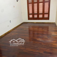 Cho Thuê Nhà Ngõ 135 Đội Cấn 33M2 X5T Giá 12 Triệu/Th