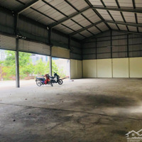 Kho 400M2 + Sân 300M2 Khu Vực Bến Xe Trung Tâm