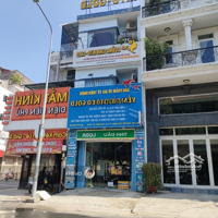 Cho Thuê Nhàmặt Tiềnnguyễn Thái Bình, P. 12, Quận Tân Bình,( 4X20M) 3 Tầng Liên Hệ: 0901 439 078