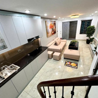 Hộ Khẩu Thanh Xuân - Nhà Đẹp Full Đồ - 30M Ra Oto - Sát Khu Đô Thị- 3 Ngủ Đủ Công Năng - 5 Tỷ Hơn