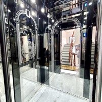 Cơ Hội Sở Hữu Nhà Đẹp -Khu Vip Hàng Không- Nguyễn Văn Cừ -2 Ô Tô Ngủ Trong Nhà -Thang Máy - Vỉa Hè