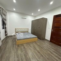 Chính Chủ Bán Nhà Riêng Phố Việt Hưng Long Biên Hơn 6Tỷ. Ôtô Tránh 10M. Hàng Xóm Vinhomes Riverside