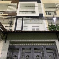 Phòng Cao Cấp. 30 M2, Máy Lạnh, Tủ Bếp, Nội Thất Đầy Đủ. Linh Đông