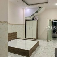 Phòng Cao Cấp. 30 M2, Máy Lạnh, Tủ Bếp, Nội Thất Đầy Đủ. Linh Đông