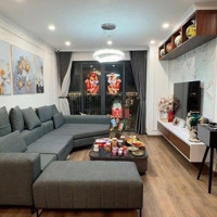 Duy Nhất Căn Hộ 4 Phòng Ngủ 3 Vệ Sinh180M2 Full Nội Thất. Sẵn Sổ Giao Dịch