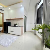 Căn hộ 1PN tách bếp Full nội thất ( 2 máy lạnh) gần sân bay Tân Sơn Nhất