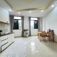 Căn hộ 1PN tách bếp Full nội thất ( 2 máy lạnh) gần sân bay Tân Sơn Nhất