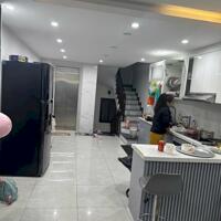 Cho thuê nhà riêng 6 tầng 47m2 tại Bát Khối, Thạch Bàn, Long Biên giá: 18tr/th, LH: 0946 204 597.