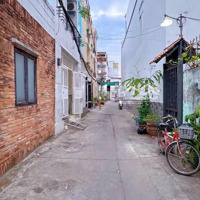 Bán Nhàhẽm Xe Hơinguyên Hồng , P1 , 65M2 , 7,4Tỷ Bớt Lộc . Lh : 0866408299 Việt Anh