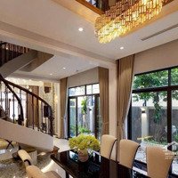 Nhượng Lại Suất Giá Cũ Căn Shop 236M2 Xây Dựng, 5 Tầng, Thô, Sát Shop Chân Đế Chung Cư Masterise