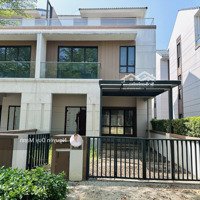 Bán Gấp Căn Nhà Phố Góc Giữa Zone 8 Swanbay Chỉ 9,6Tỷ/126M2 Hướng Tây Nam Ngay Công Viên