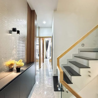 Xuất Cảnh Bán Nhàhẽm Xe Hơibình Tiên, 4.5 X 13, 3 Tầng Btct, 4 Pn 3 Wc, Nhà Xây Kiên Cố, 2P Ra Tới Chợ