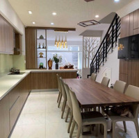 Nhà Bán Cực Khan Hiếm 2 Mặt Tiền Nguyễn Duy Trinh. Tp. Thủ Đức, Dt: 8,5X25M. Giá: 21,5 Tỷ (Tl)