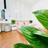 Kịch Độc, Mặt Phố Hoàng Quốc Việt, 70M2X6T, Kd Đỉnh, Vỉa Hè Đá Bóng, 2 Thoáng, Giá 3X Tỷ