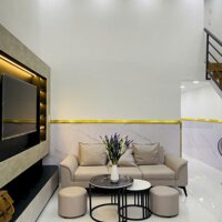BÁN NHÀ GIÁP QUẬN 7, CÁCH HXT TRÁNH 20M, ĐÀO TÔNG NGUYÊN NHÀ BÈ, 2 TẦNG, 40M2 CHỈ 3.15 TỶ