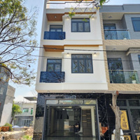 Nhà Gần Sài Gòn: 4Tỷ550_75M2 Nhà Đúc 3 Tấm Ngang 5M Full Nội Thất Kdc P.thuận Giao, Tp.thuận An