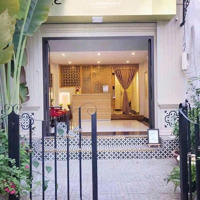 Cho Thuê Nnchẽm Xe Hơisát Mặt Tiền Lê Hồng Phong, P2 Q10, Dtsd 160M2, 4 Tầng Có 5 Phòng Ngủ 4 Vệ Sinhgiá 25 Triệu/Tháng