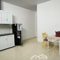 Cho Thuê 3 Phòng Trọ Có Chỗ Để Ga Ra Ô Tô Trên Tổng Diện Tích 160M2, Có Thông Thoáng Cửa Sổ .