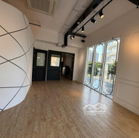 Cho Thuê Nguyên Sàn Tầng 2 Căn Góc Sala, Q2, 128M2, 45 Triệu/Tháng, Đẹp, Đã Ngăn Phòng, Giá Cực Tốt
