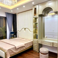 Cần Bán Gấp Giảm 200 Triệu Còn 6.4 Tỷ Nhà Phố Hoàng Như Tiếp 5 Tầng,Mặt Tiềnrộng Vài Bước Ra Phố