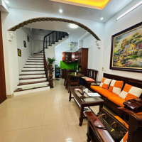 Bán Gấp! Bán Nhà Yên Hòa, Cầu Giấy, Ngõ Ba Gác Tránh Xe Máy, Gần Ô Tô, 43M2*4T, Chào 6,7 Tỷ