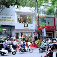Cho Thuê Nhà Mặt Phố Thái Hà, Đống Đa, Với Vị Trí Đắc Địa. Mặt Tiền: 11M, Diện Tích: 135M2