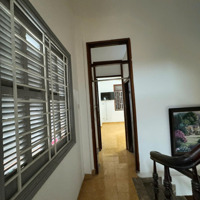 Nhà Căn Góc 2Mặt Tiềnhẻm Thông Xe Tải 6M, Hoàng Hoa Thám 3 Tầng, 4X14,5M, Cạnh Nhà Ga T3