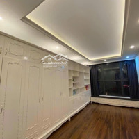 Chung Cư Hạng 5 Sao - Bohemia - Đẳng Cấp Vượt Trội,Full Nội Thất,Căn Góc, 3 Phòng Ngủ,2 Wc