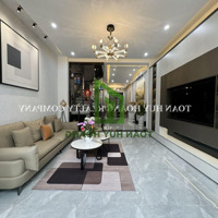 Nhà Mới Xây 4 Tầng - Nội Thất Cao Cấp - Ngay Biển Phạm Văn Đồng (Hàng Hiếm)