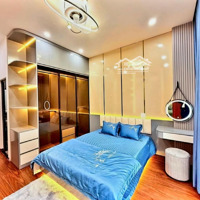 Hiếm!!! Bán Nhà Nguyễn Sơn 40M Ô Tô Thang Máy Chỉ 9 Tỷ Full Nội Thất Hàng Xóm Tâm Anh