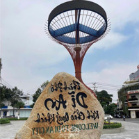 Nhà Lầu Hoàn Công Mặt Tiền Kinh Doanh Gần Sân Vận Động Đông Hoà Tp Dĩ An Giáp Thủ Đức Giá Bán 4.750 Tỷ
