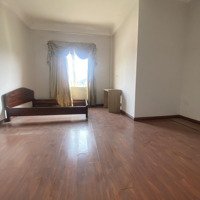 Chính Chủ Cần Bán Gấp Nhà Cạnh Chợ Long Biên Giá Đầu Tư 60M Mặt Tiền 5M Nở Hậu