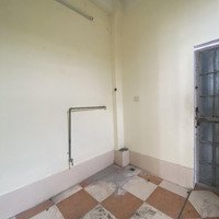 Chính Chủ Cần Bán Gấp Nhà Cạnh Chợ Long Biên Giá Đầu Tư 60M Mặt Tiền 5M Nở Hậu