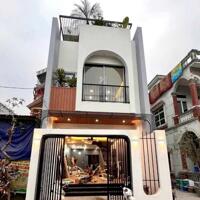 GIẢM 100TR... NGÂN HÀNG THANH LÝ CĂN 2 LẦU SHR GIÁP PHƯỜNG BỬU LONG