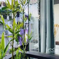 Khan Hiếm. Bán Gấp Nhàmặt Tiềnkhan Hiếm Khu Đường Hoa ,P2 ,Phú Nhuận.diện Tích4X16M,4 Tầng Giá Chỉ 25 Tỷ Tl