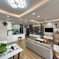 Cho Thuê Căn Góc The Botanica 2 Phòng Ngủ 2 Vệ Sinh100M2 Gần Sân Bay Full Nội Thất Ở Ngay Được Nhà Siêu Đẹp
