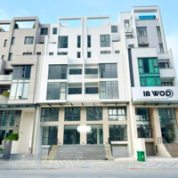 Hot! Giảm Giá Cho Thuê Tòa Nhà Đảo Kim Cương Quận 2, 14X24M 6 Tầng Nhà Mới Sẵn Trang Bị