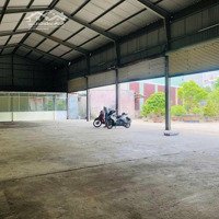 Cho Thuê Kho Nhà Xưởng Khuôn Viên 700M2 Giá Chỉ 22 Triệu/Tháng, Cạnh Bến Xe Đà Nẵng