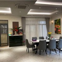 Bán Villa 3 Tầng - 250M2 - 5 Phòng Ngủ- Full Nội Thất Cao Cấp - Chỉ 50 Tỷ - Tp. Thủ Đức (Quận 9)
