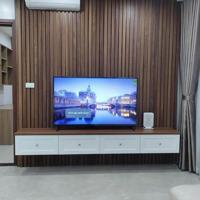 Bán Nhà Hơn 7 Tỷ Có Gara Ô Tô+Thang Máy Phố Thạch Bàn (Lb) 40M2 X 6 Tầng Có Vỉa Hè