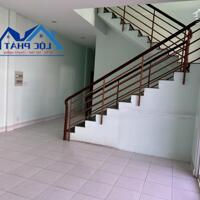 Cho thuê nhà xưởng 2.600m2, KCN Biên Hòa Đồng Nai giá 5,5 usd/m2/tháng
