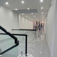 Vị Trí Vàng! Nhàmặt Tiềncách Mạng Tháng 8, P4, Q3 - Dt: 4X15M - Lửng+3Tầng. Giá Chỉ 35T