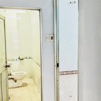 (Nhà Thuê Q.11) - Hoà Bình - Đối Diện Cv Đầm Senhẽm Xe Hơi- Gần Trung Tâm- 40M2 - 4 Tầng