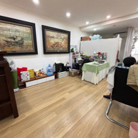 Nhà Nguyên Bản! Giá Rẻ! Cực Thoáng Sáng! Chỉ 2.58 Tỷ - Tập Thể Mặt Phố Trường Chinh - 55M2 - 2Pn