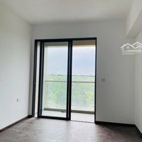 Cho Thuê Căn Studio Mizuki 1 Pn - 1 Vệ Sinh- Ban Công Giá Bán 8 Triệu Có Nội Thất