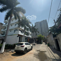 Cần Bán Gấp Nhà Mặt Tiền Cụm Phố Thảo Điền, Dt(19X36M). Cn:676M2. Thích Hợp Xây Villa. Chỉ 80 Tỷ