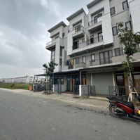 6 Tỷ Nhỉnh Có Ngay Nhà Xây 4 Tầng Hoàn Thiện Rồi Và Để Lại Toàn Bộ Nội Thất Full Gỗ Cao Cấp